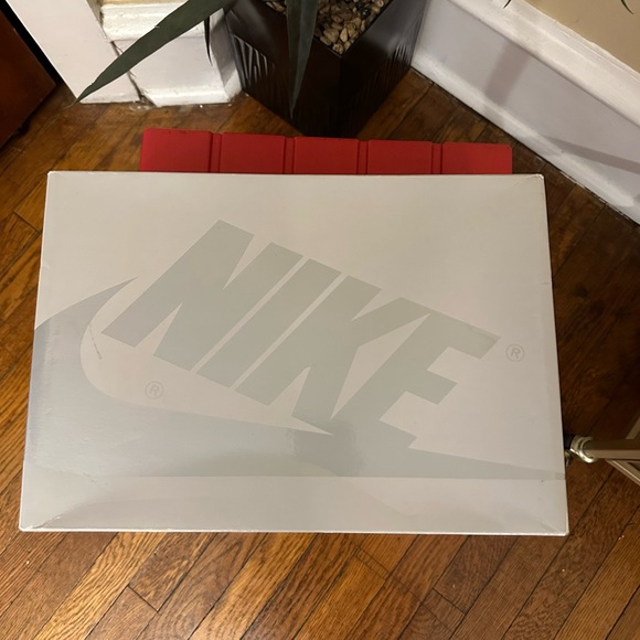 Navy Air Jordan 1 High OG Sneakers - Picture 10 of 11